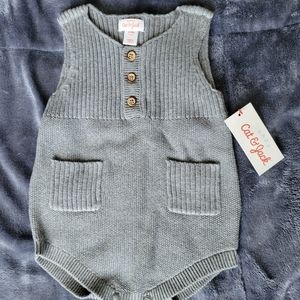 ❌️SOLD❌️: Cat and Jack 6-9M Knit Onesie